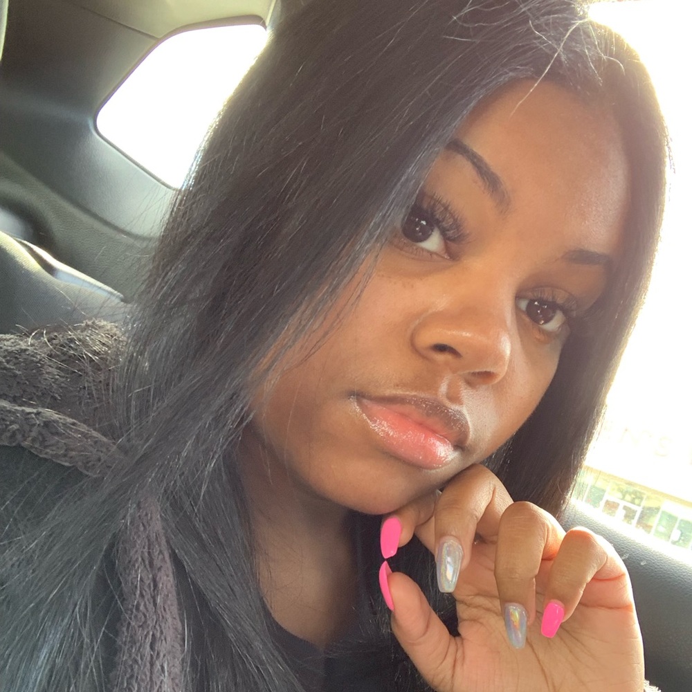 Meet your Posher, Ariah